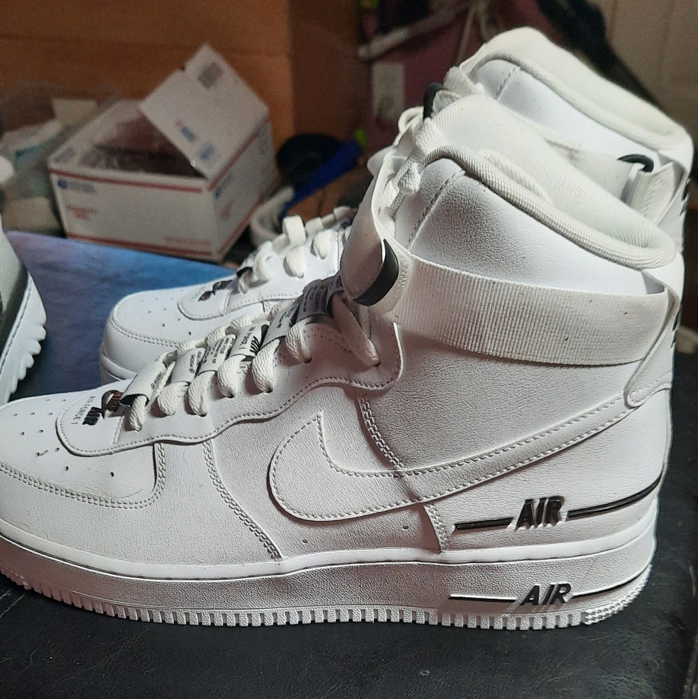 Shoes - Picture 3 of 3